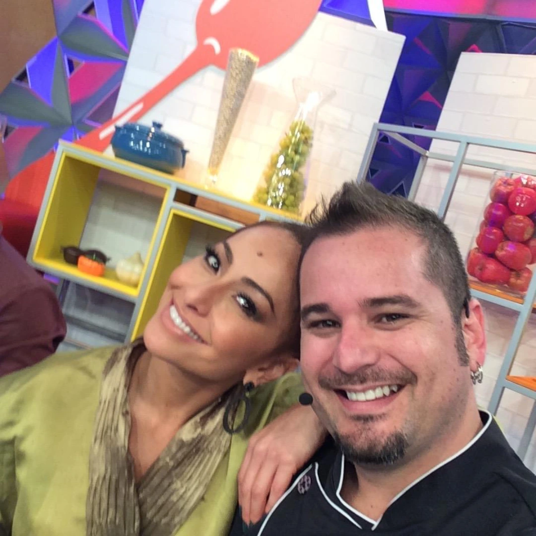 Chef Fabio Mattos com Sabrina Sato